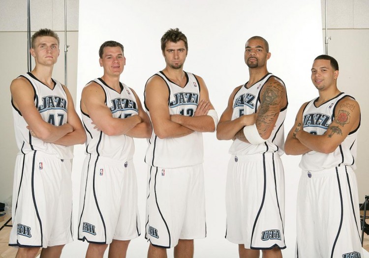 麦迪复盘火箭爵士系列赛 主场优势难敌对手阵容深度