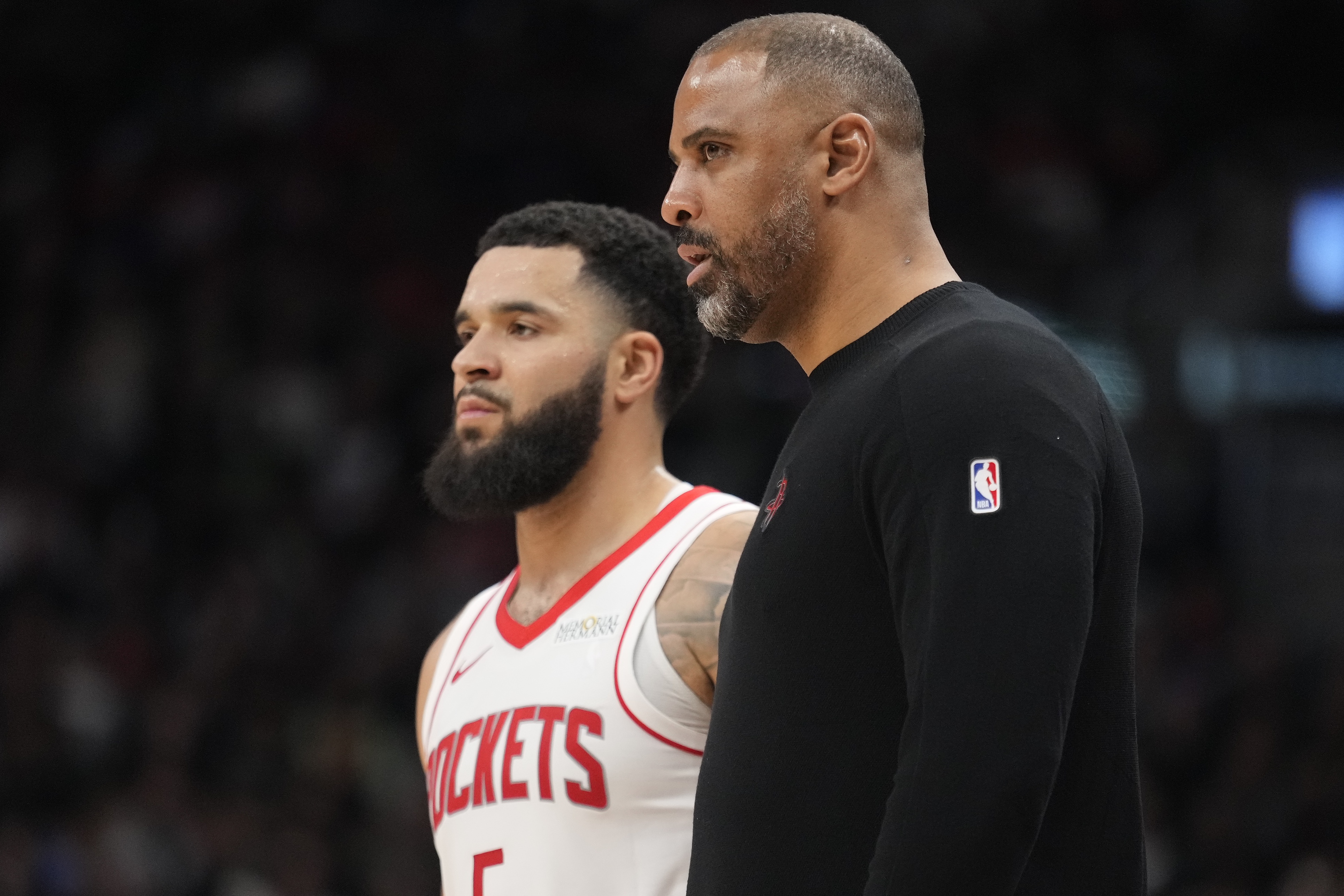 乌度卡怒批赛季最差表现 范弗里特伤退火箭攻防全面崩盘