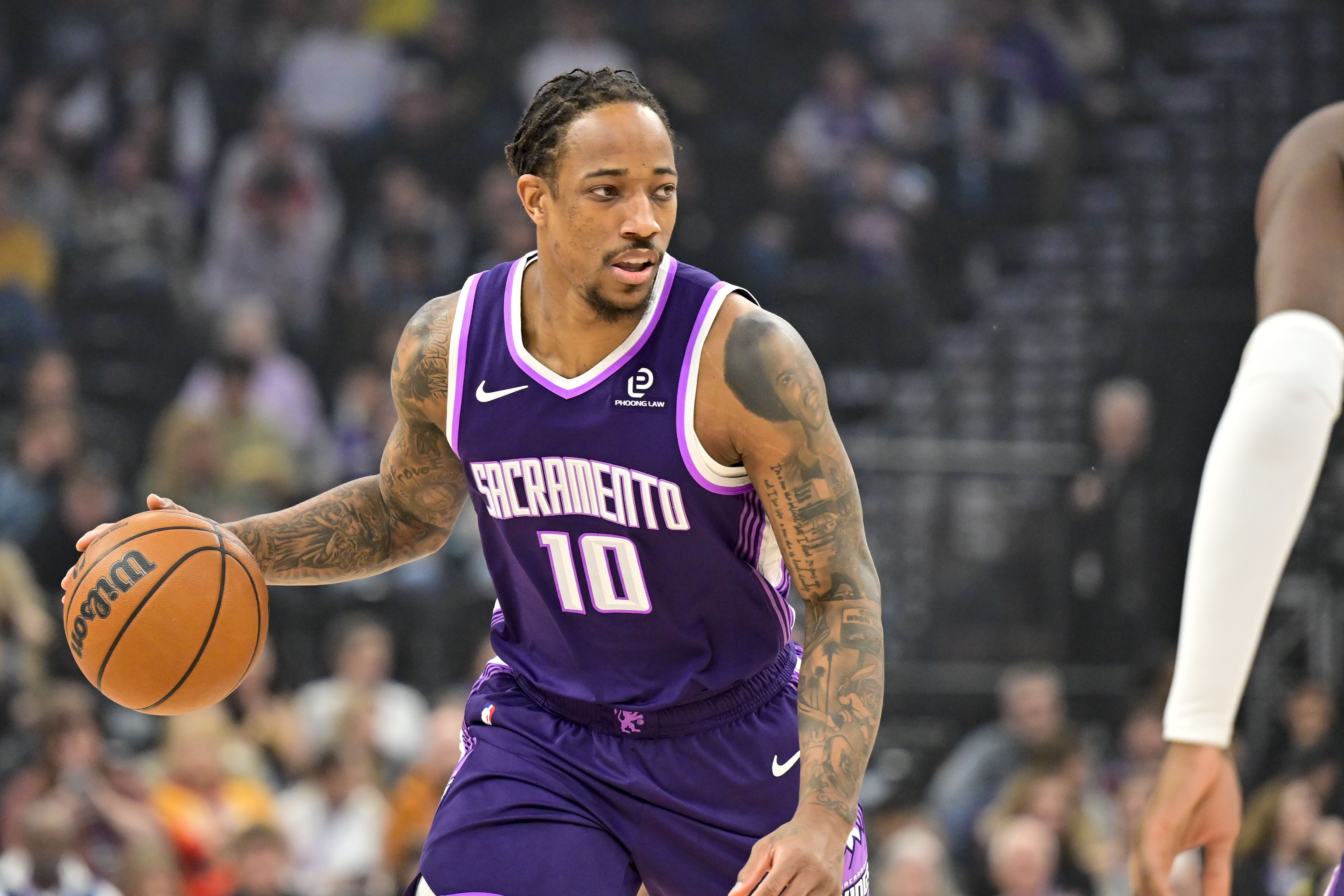 德罗赞总得分超皮尔斯跻身历史前20 联盟得分榜前20全员出场数破千