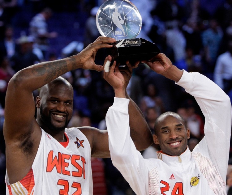 2009年菲尼克斯全明星赛 科比奥尼尔共享MVP奖杯