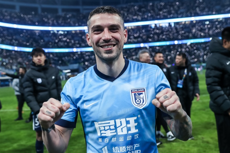 斯坦丘大连休整后直飞国家队 为世界杯附加赛最后一搏