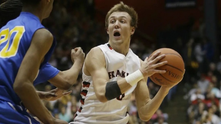 湖人新宠肯纳德 左手神射实为后天练就的右撇子