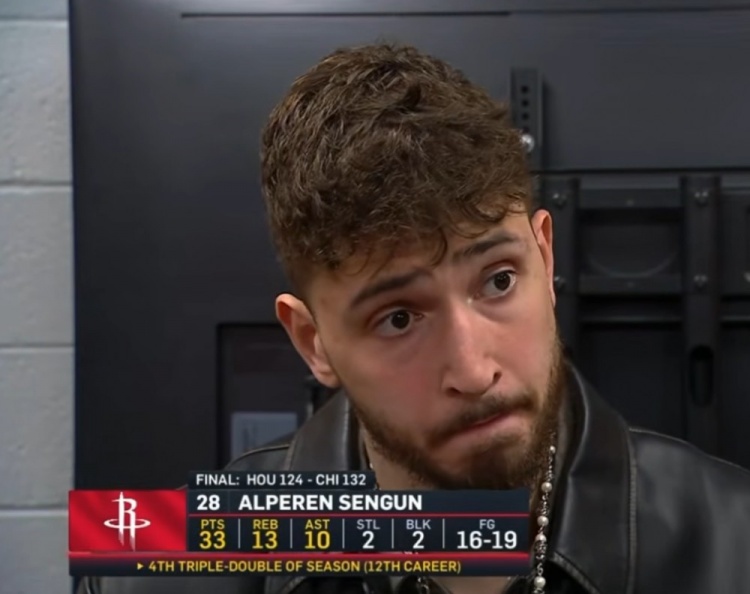 申京高效33+13+10难救主 火箭负公牛