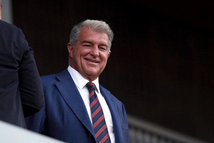 拉波尔塔撰文追忆克鲁伊夫逝世十周年 称其为终身榜样与决策灯塔