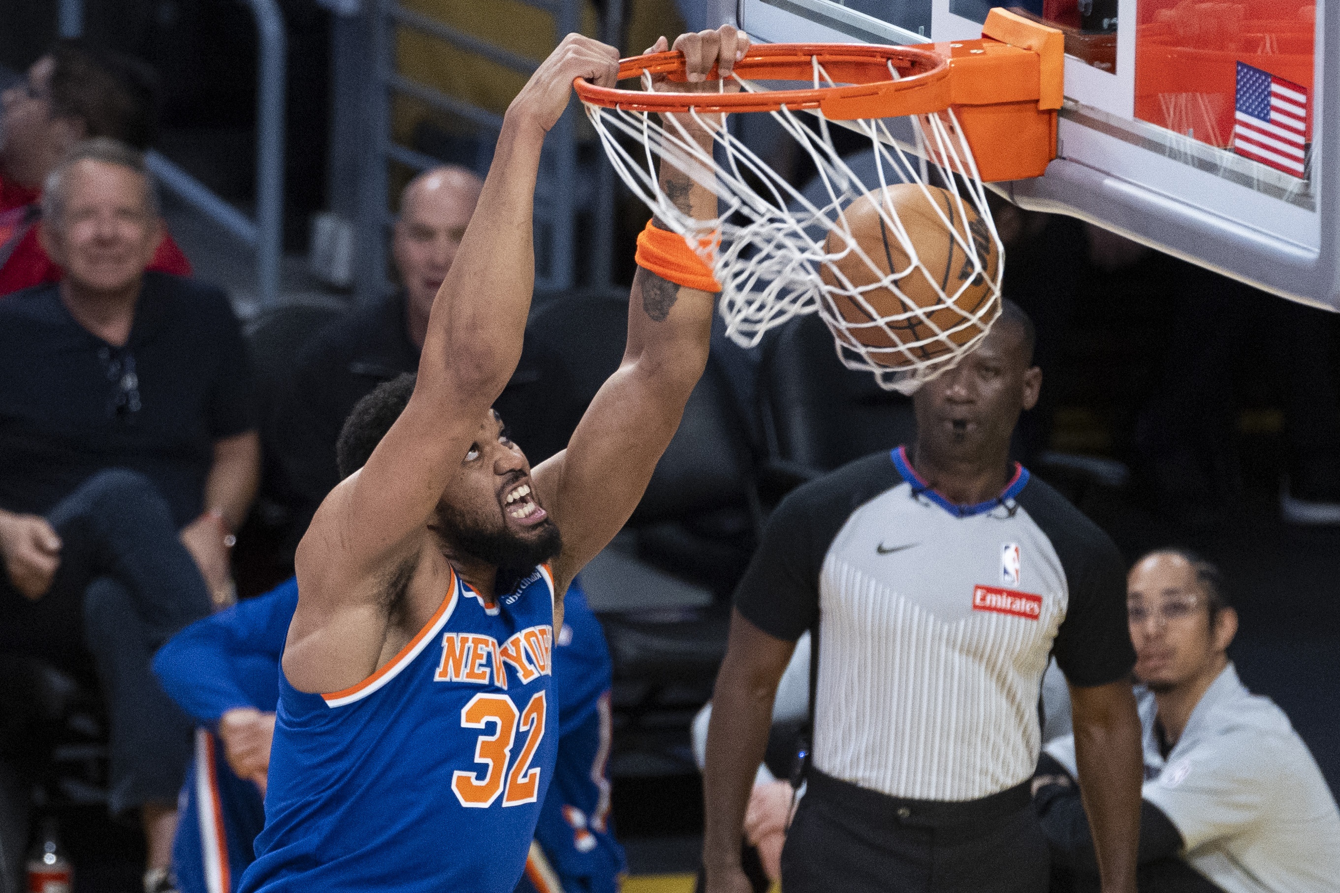 纽约德比前瞻：尼克斯冲击五连胜，篮网摆烂练兵难阻颓势